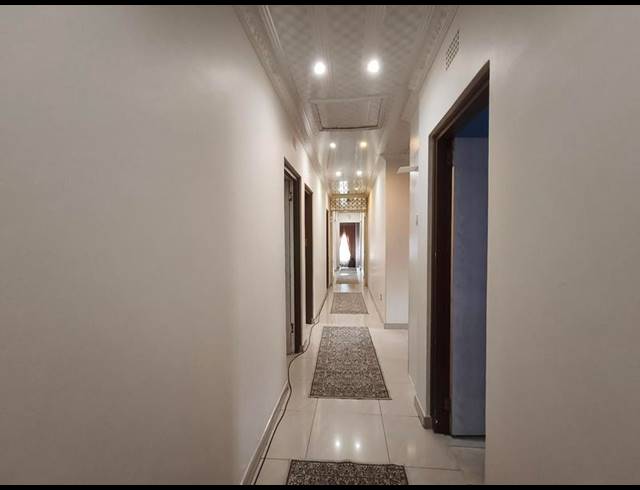 7 BEDROOM HOUSE FOR SALE IN SOUTHERNWOOD